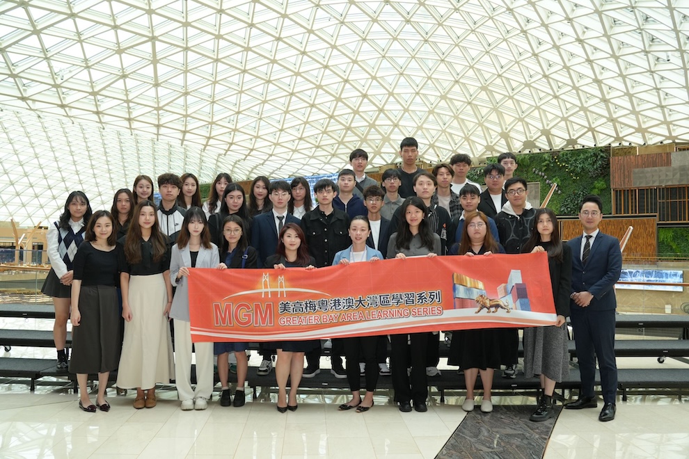 Tourism Retail and Marketing Management students visit MGM COTAI to advance their knowledge of public relations work(Português)